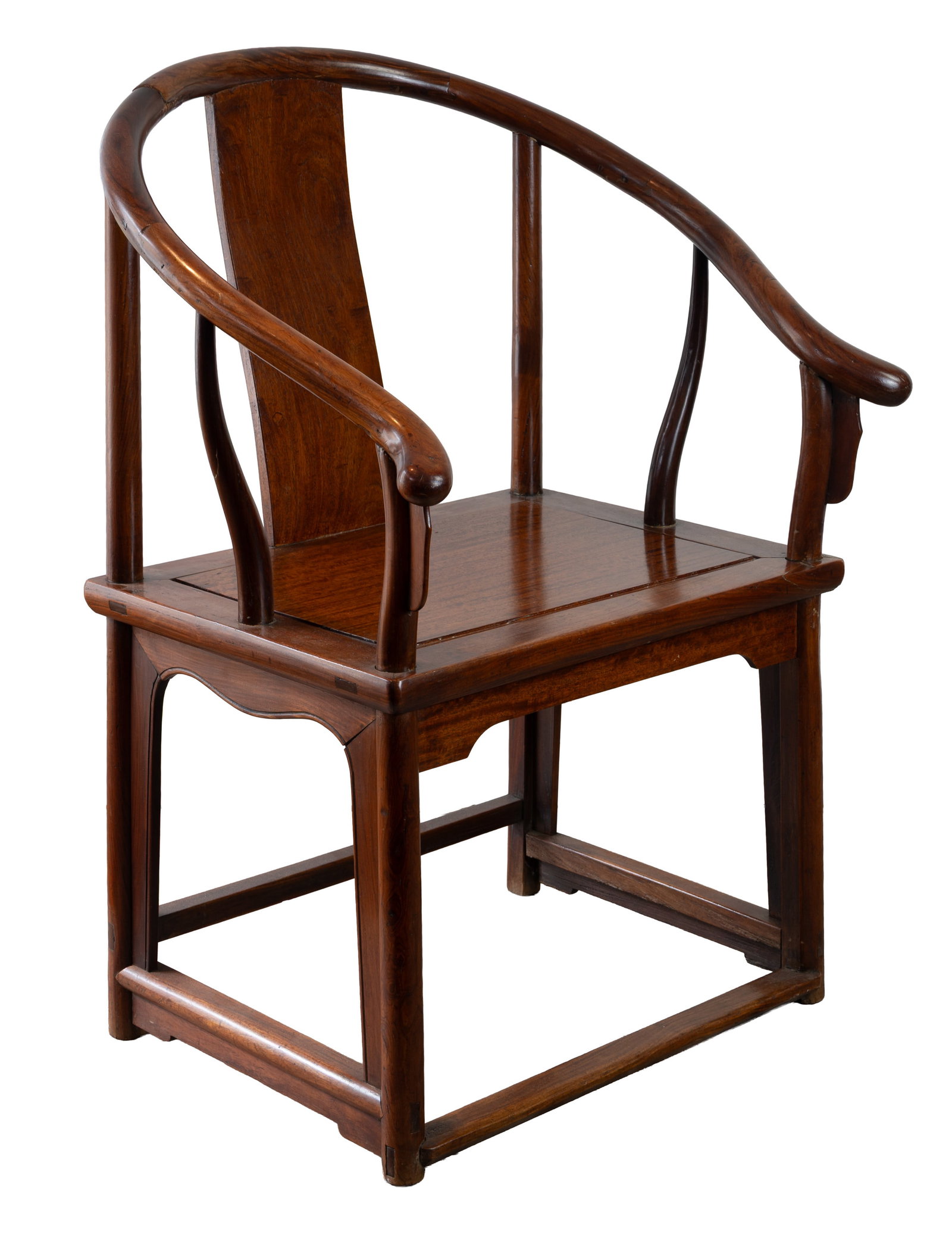 A CHINESE HUALI HORSESHOE BACK ARMCHAIR, QUANYI, 20TH CENTURY.: A CHINESE HUALI HORSESHOE BACK ARMCHAIR, QUANYI, 20TH CENTURY. With a curved toprail with shaped spandrels and gently curved backsplat. Fitted with shaped apron and stretchers joining the legs. 94cm t