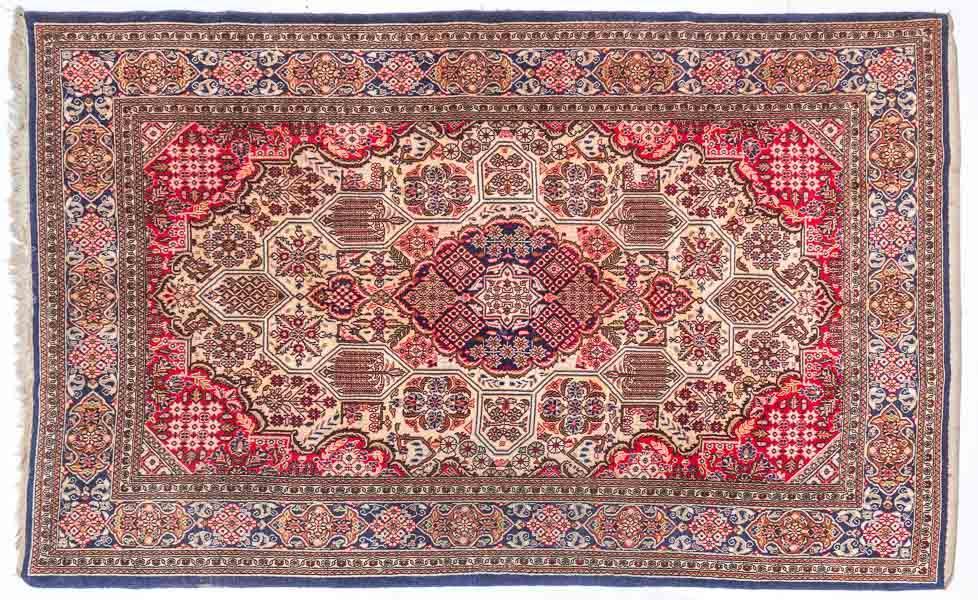 Handmade estate rug, 8" 7" x 5" 4" (1 of 2)