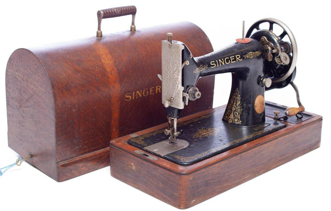 Singer Sewing Machine with Case: 15.5" tall x 17.5" wide