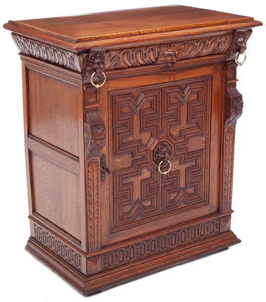 Oak Hunting-Style Single Door Cupboard with Drawer (1 of 4)