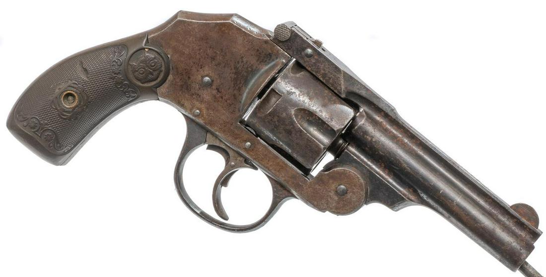 Iver Johnson Break Top Revolver: Serial: 43695 Manufacturer: Iver Johnson Model: Break Top Caliber: approx .38 Barrel length: Condition: poor Provenance: A Waco, Texas Estate ALL firearms and ammunition within this auction are sold "