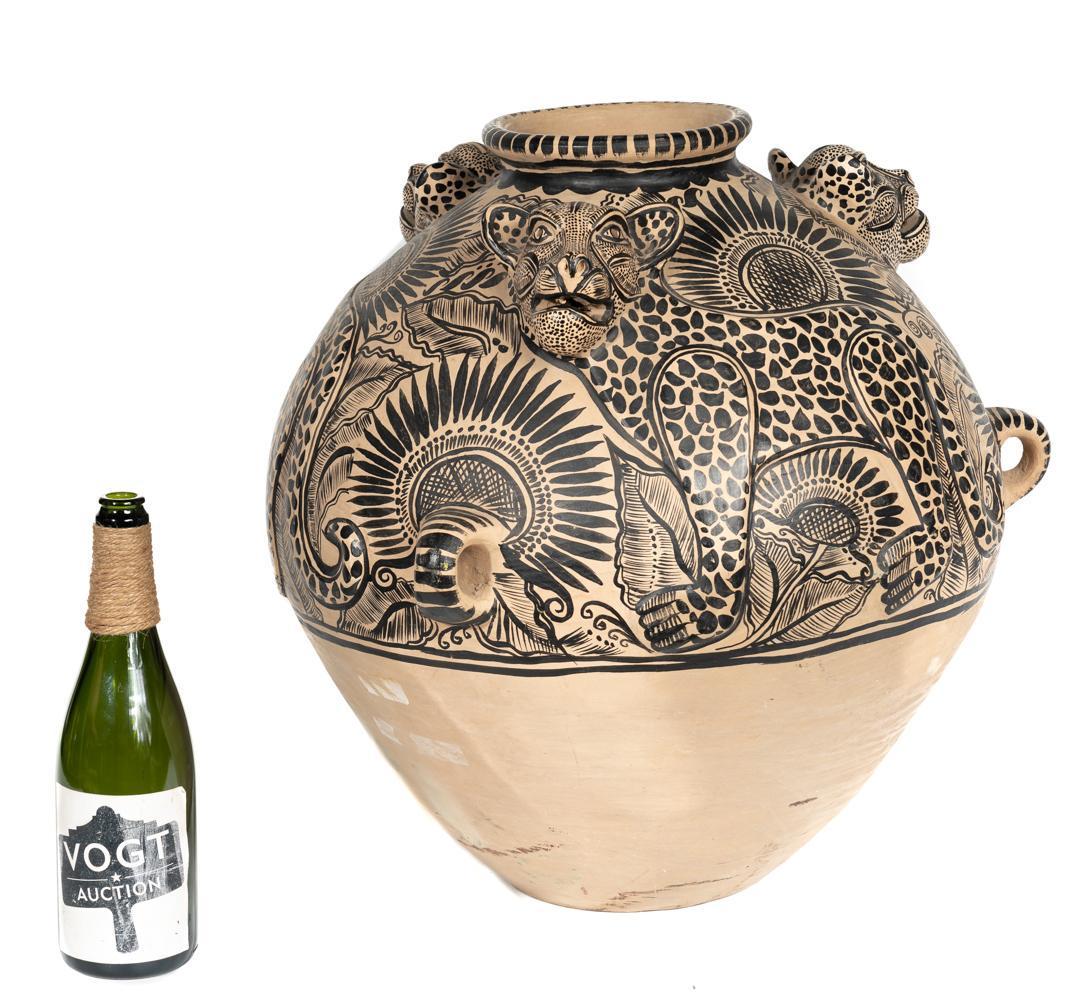 Large Mexican Folk Art Pottery Vase, Jaguars (1 of 2)