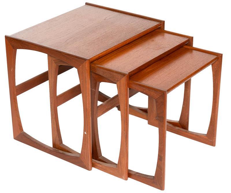Nest of Mid-Century G Plan Tables: Nest of Mid-Century G Plan tables, curved legs 19" tall x 21" wide x 17" deep/ Largest