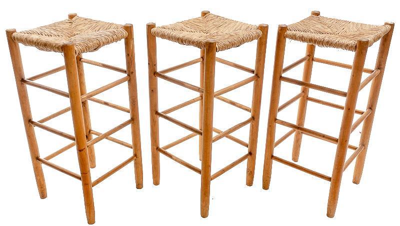 Set of 3 Oak & Rush Seated Bar Stools: Set of 3 oak and rush seated bar stools, rustic farmhouse 30" tall x 14.5' wide x 14.5" deep/ Each State-wide delivery is available for this item. Please email shipping@vogtauction.com or call 210-822