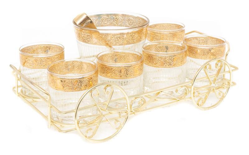 Retro Colver Tyrol Drink Caddy, 6 Glasses and Ice Tray: Retro Colver Tyrol drink caddy in the form of the cart, 6 glasses and ice tray, gold trim accents, metal ice scoop 6" tall x 9.5" wide x 17" deep