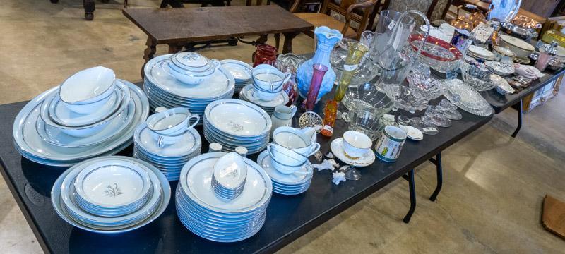 Lot of Approx. 185 Pieces of Misc. Home Goods: Provenance: A Kerville, TX Estate Lot of approx. 185 pieces of misc. home goods, includes glassware, vases, copper tea kettles, silverplate, etc. 14" tall x 9" wide/ Largest State-wide delivery is ava