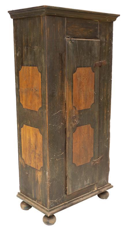 Rustic Farmhouse Linen Cupboard (1 of 4)