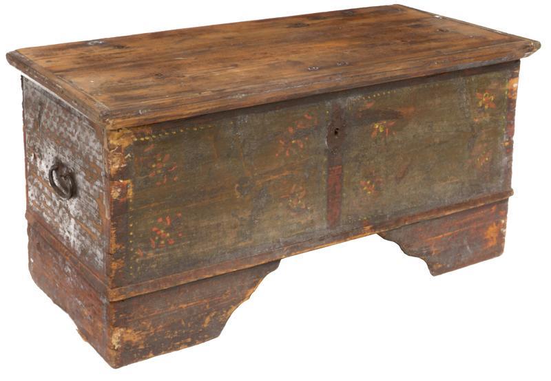Rustic Wooden Chest (1 of 4)