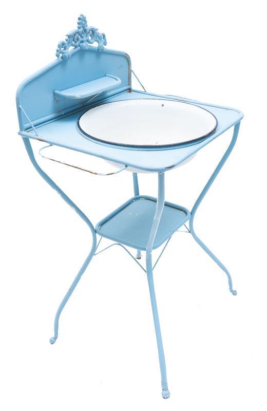 Rustic Farmhouse Iron Washstand (1 of 3)