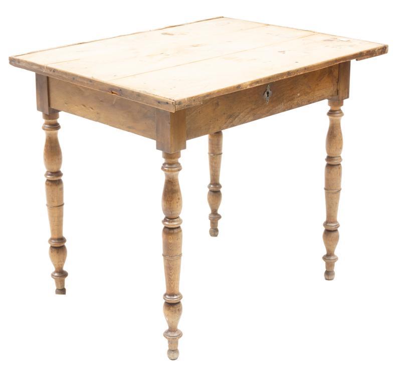 French Provincial Farm Table (1 of 4)
