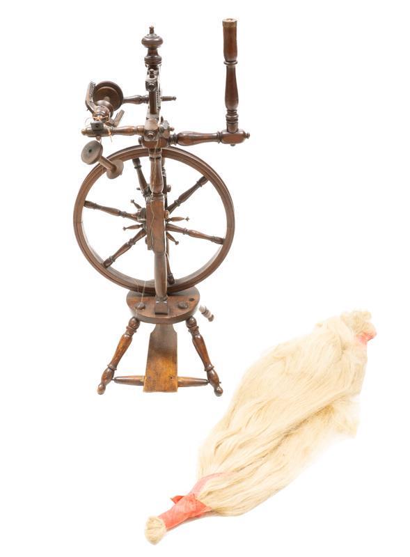 French Provincial Spinning Wheel (1 of 4)