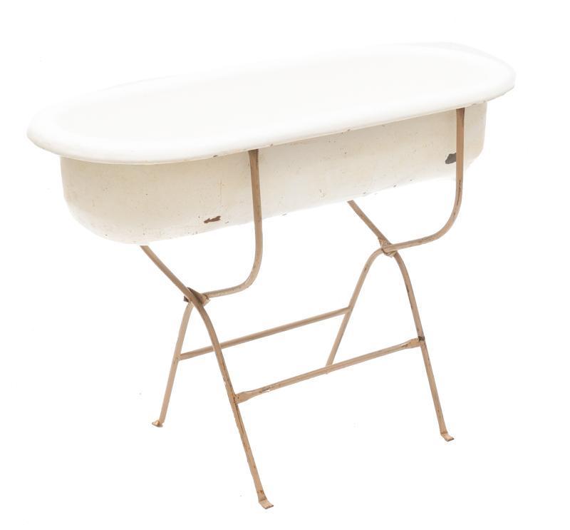 Farmhouse-Style Enamel Tub on Stand (1 of 3)