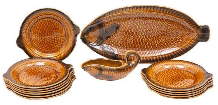 Set of 14 French Sarreguemines Stoneware Pottery (1 of 4)