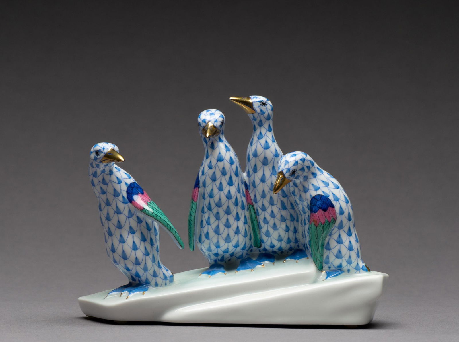 Herend Fishnet Penguins Figurine (1 of 8)