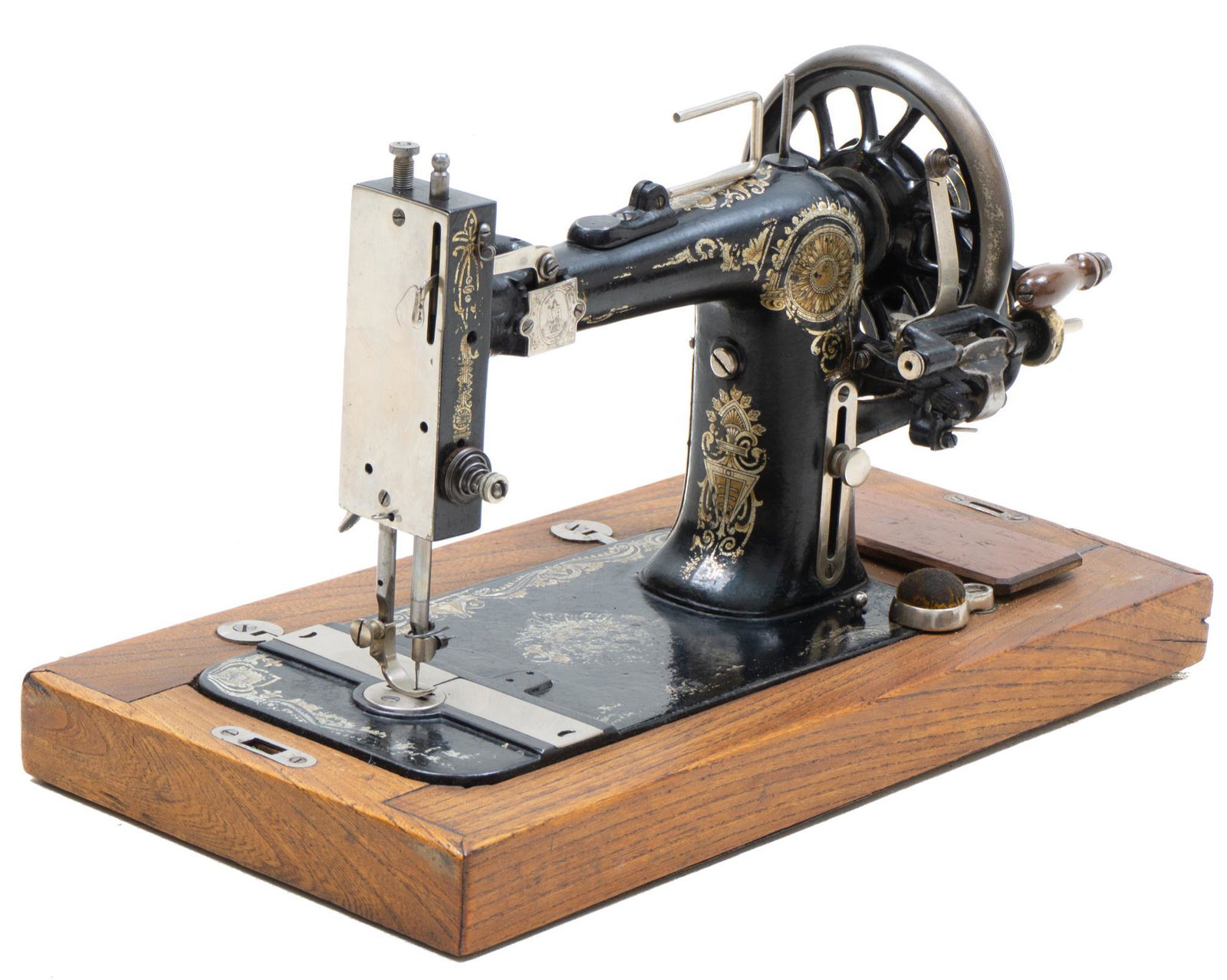 Vintage Singer Sewing Machine with Case (1 of 5)