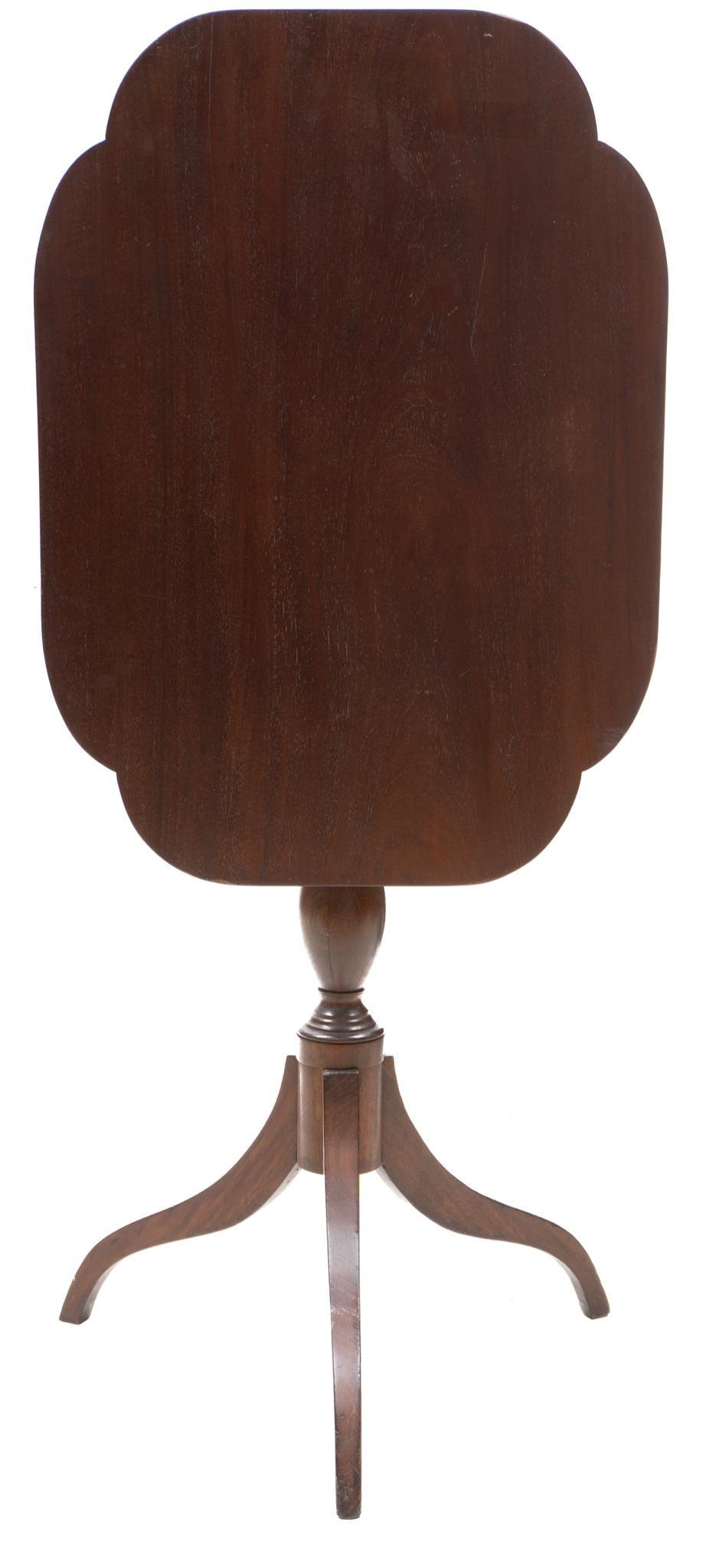 English Queen Anne-Style Tilt Top Occasional Table (1 of 3)