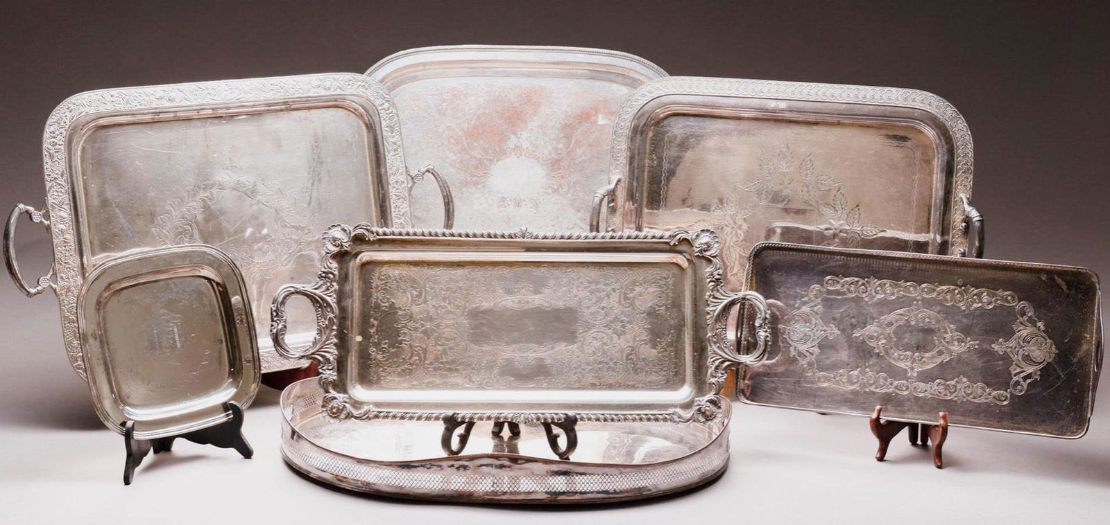 Lot of 7 Vintage Silverplate Trays (1 of 4)