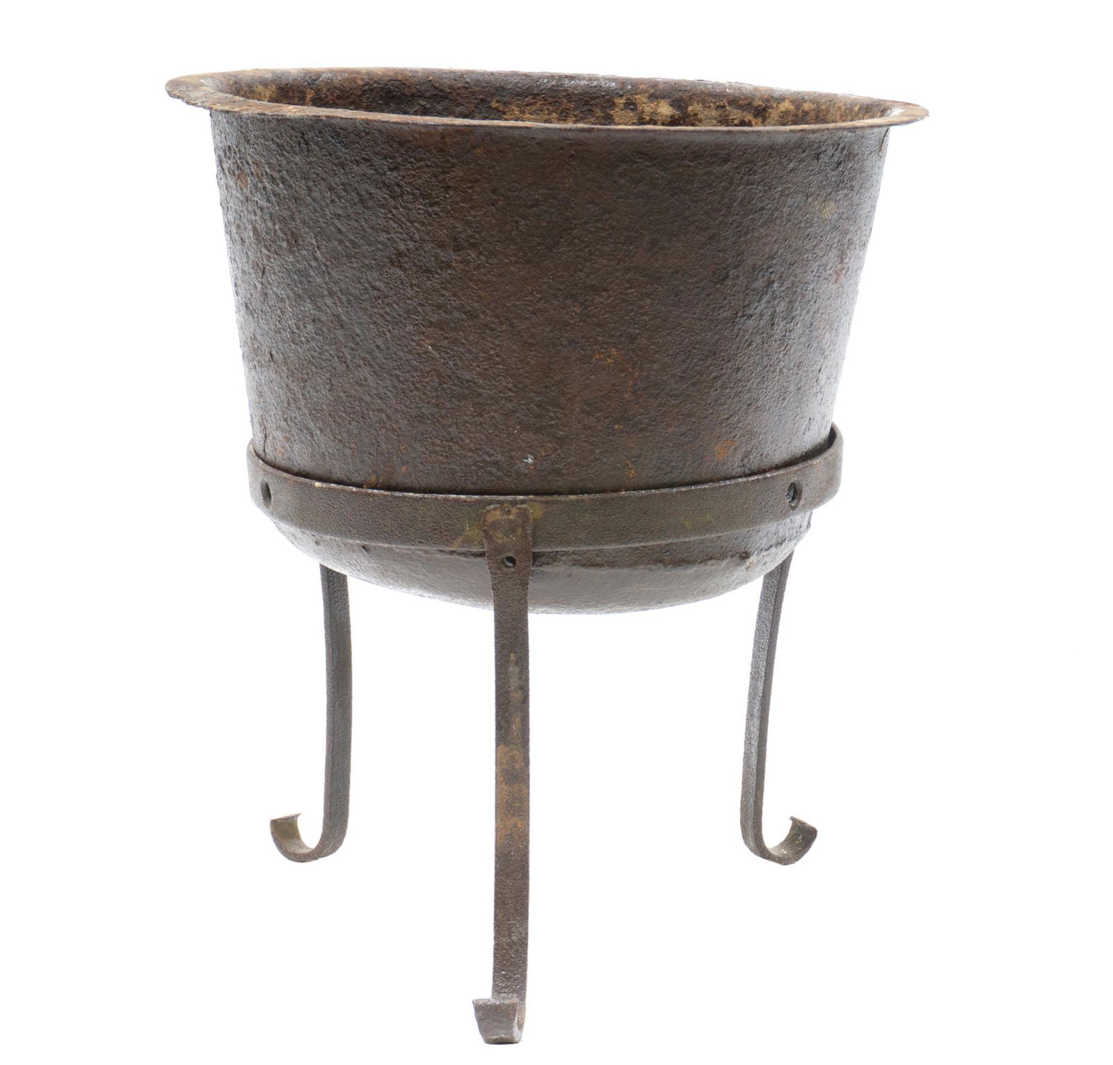 Rustic Farmhouse Raised Metal Cauldron (1 of 3)
