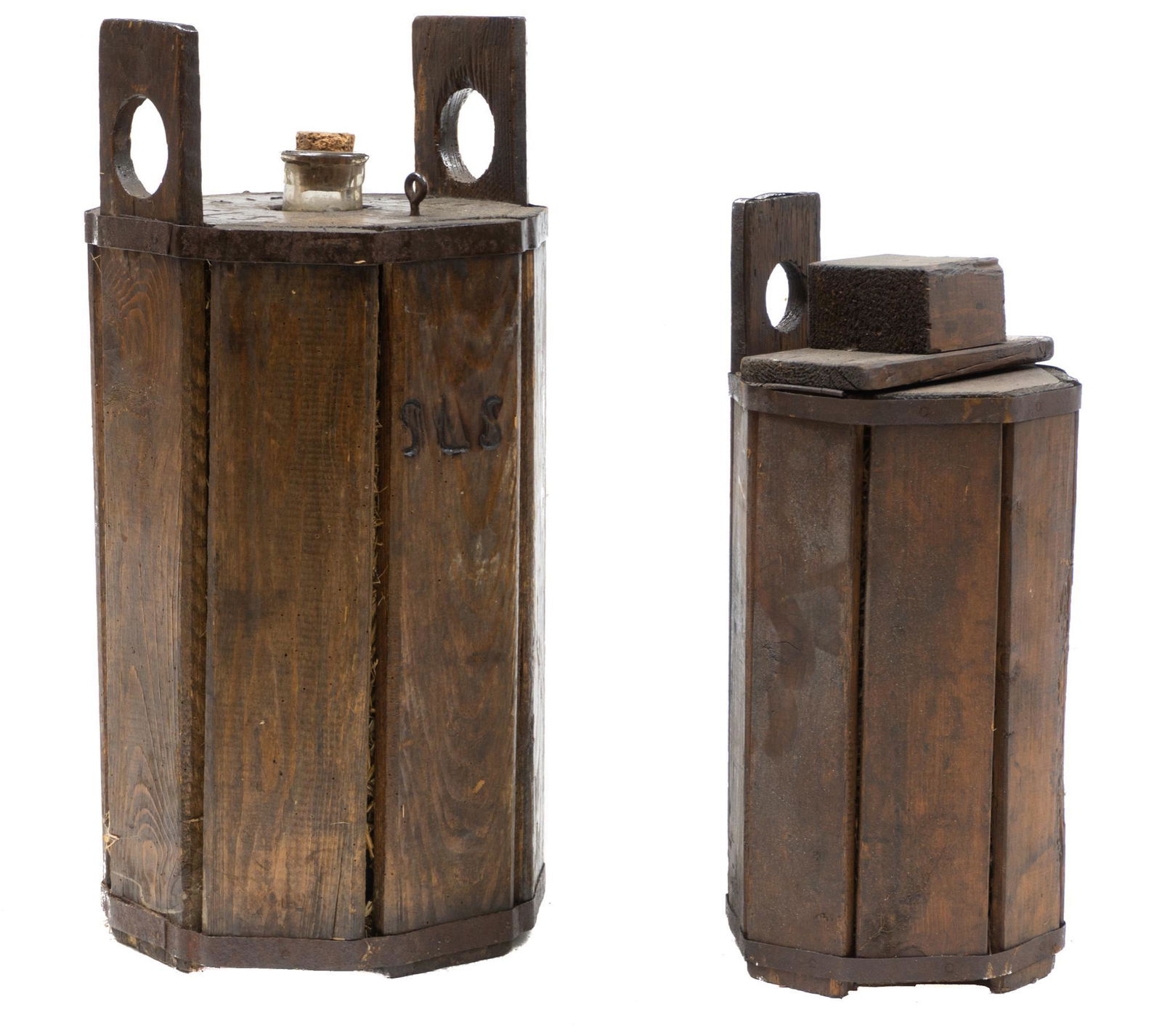 Pair of Vintage Hand Blown Glass Carboys in Baskets (1 of 5)