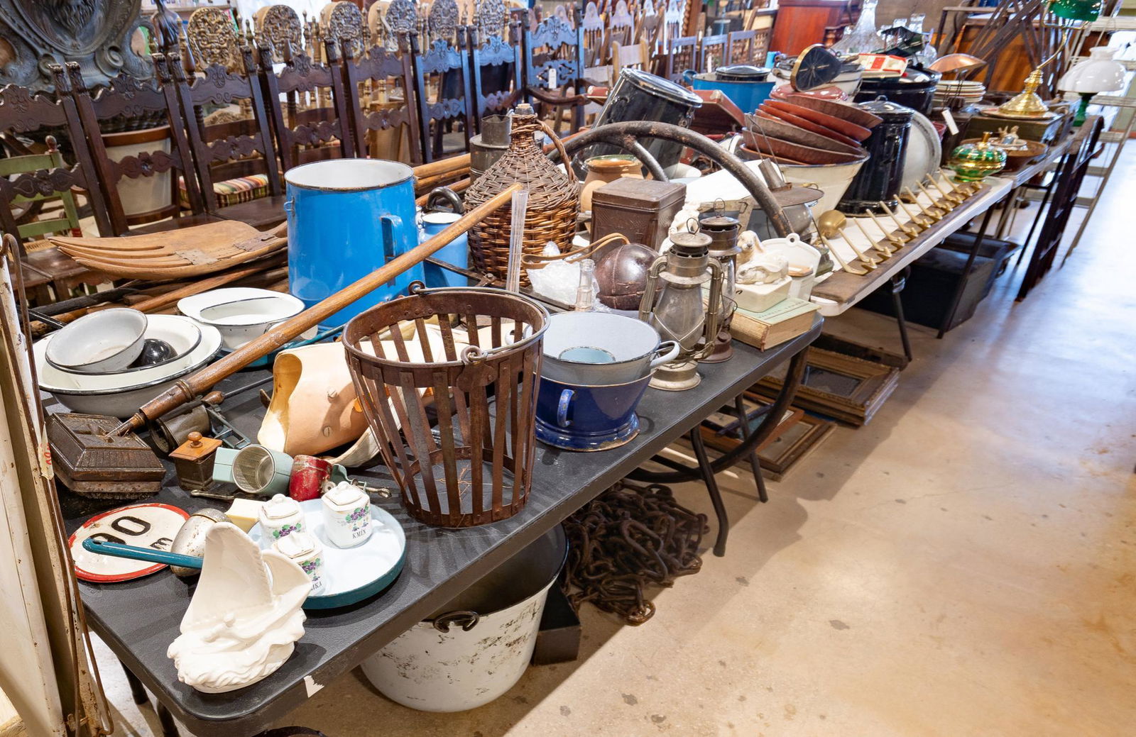 Lot of Approx. 100 Pieces of Rustic Homegoods (1 of 6)