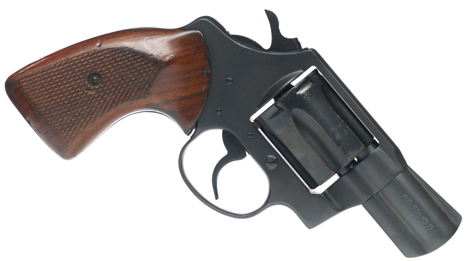 Colt Detective Special DA Third Series .38 SPL Revolver: Serial:M10748 Manufacturer: Colt (1975) Model: Detective Special (Third Issue) Caliber: .38 SPL (Rated for +P Ammunition) Barrel length: 2" Condition: Good; signs of wear on frame and grip; cylinder h