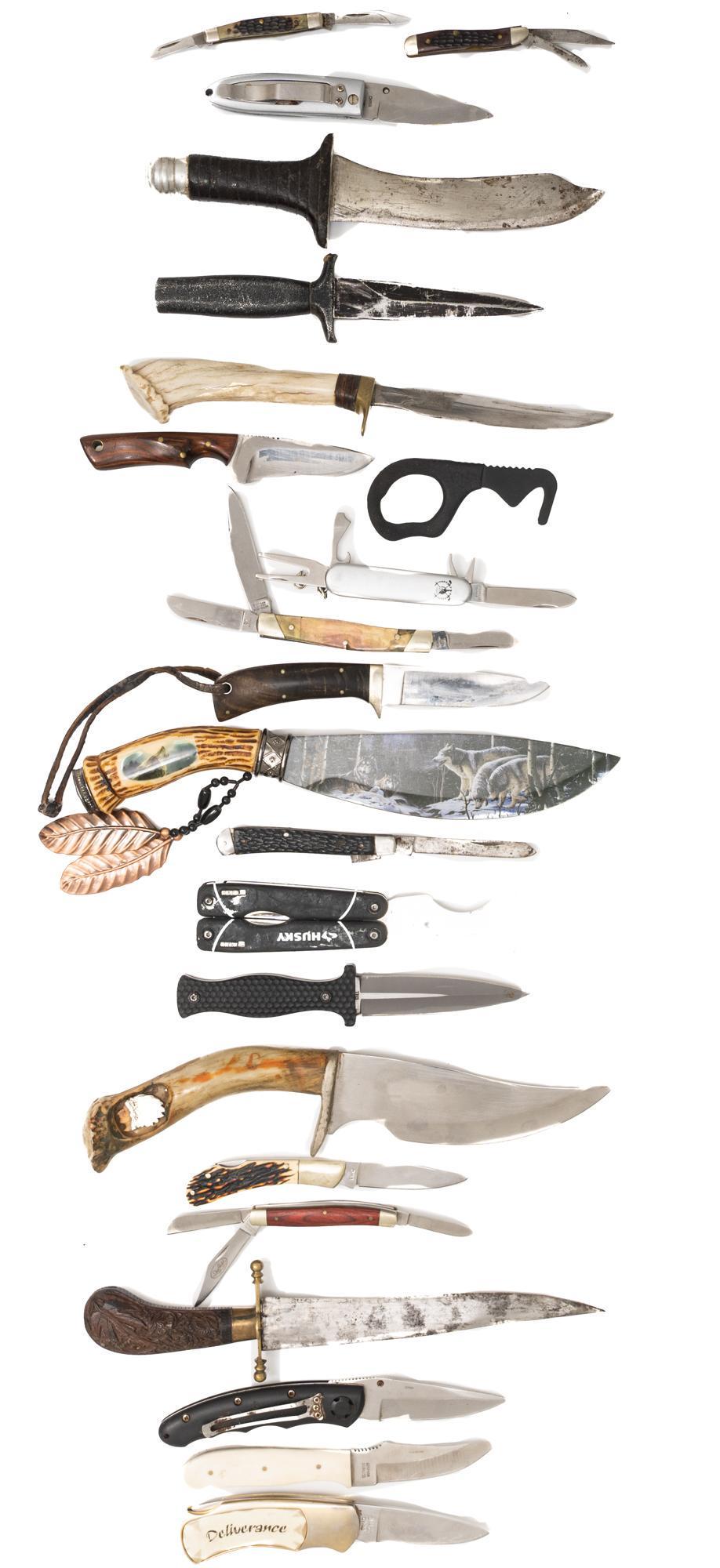 Lot of 22 Vintage & New Knives/Daggers: Includes: Case, Benchmade, Sabre, Maxam, Frost Cutlery, Rostfrei, TRS, Bertram Cutlery, and other custom/unmarked knives Condition: all of these knives are varying conditions of as-is. Some are in ver