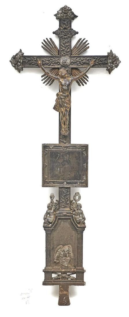 Vintage Cast Iron Crucifix (1 of 7)