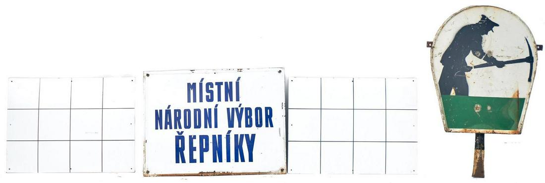 Lot of 4 Vintage Road Signs (1 of 3)