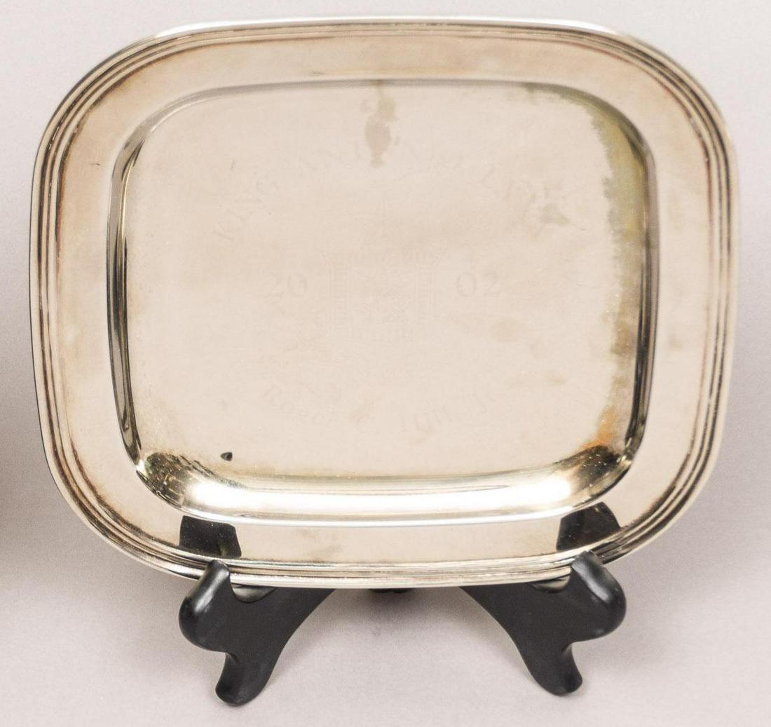 San Antonio, TX Fiesta "King Antonio" Platter, 2002: San Antonio, TX Fiesta "King Antonio" commemorative platter, dated 2002 1"h x 9"w x 9.5"d We happily provide seamless shipping services on everything we sell. Please email us at shipping@vogtauction.c