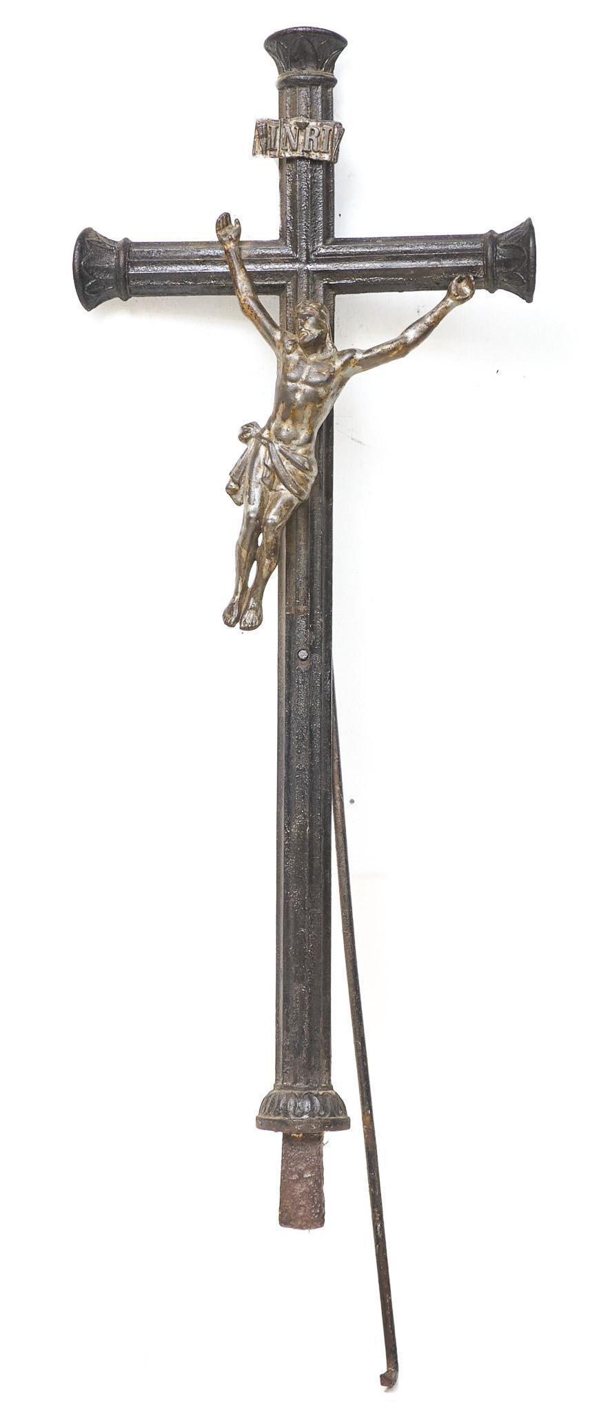 Vintage Iron Garden Crucifix (1 of 7)