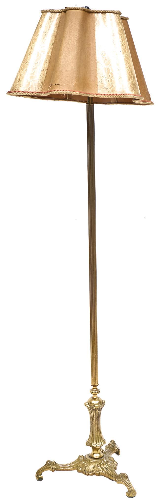 Vintage Brass Lamp (1 of 3)