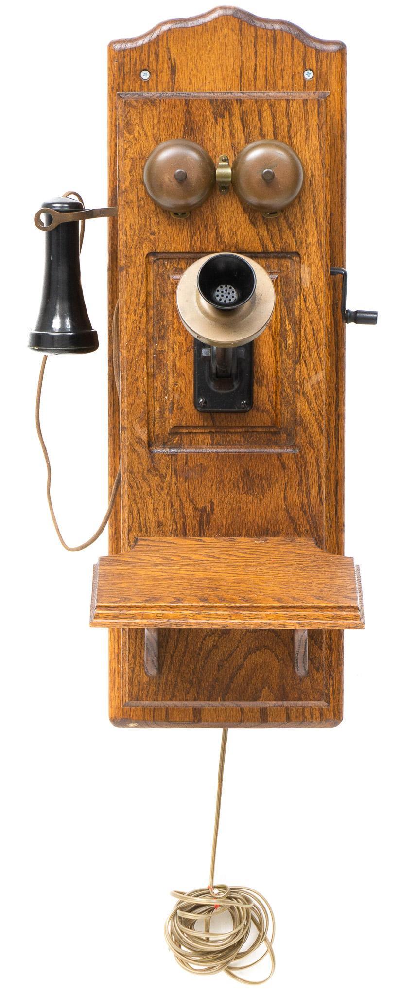 Vintage Plain Front Wall Telephone (1 of 7)