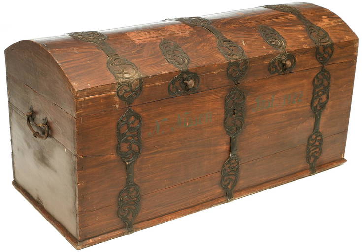 Dutch Arched Top Wedding Trunk