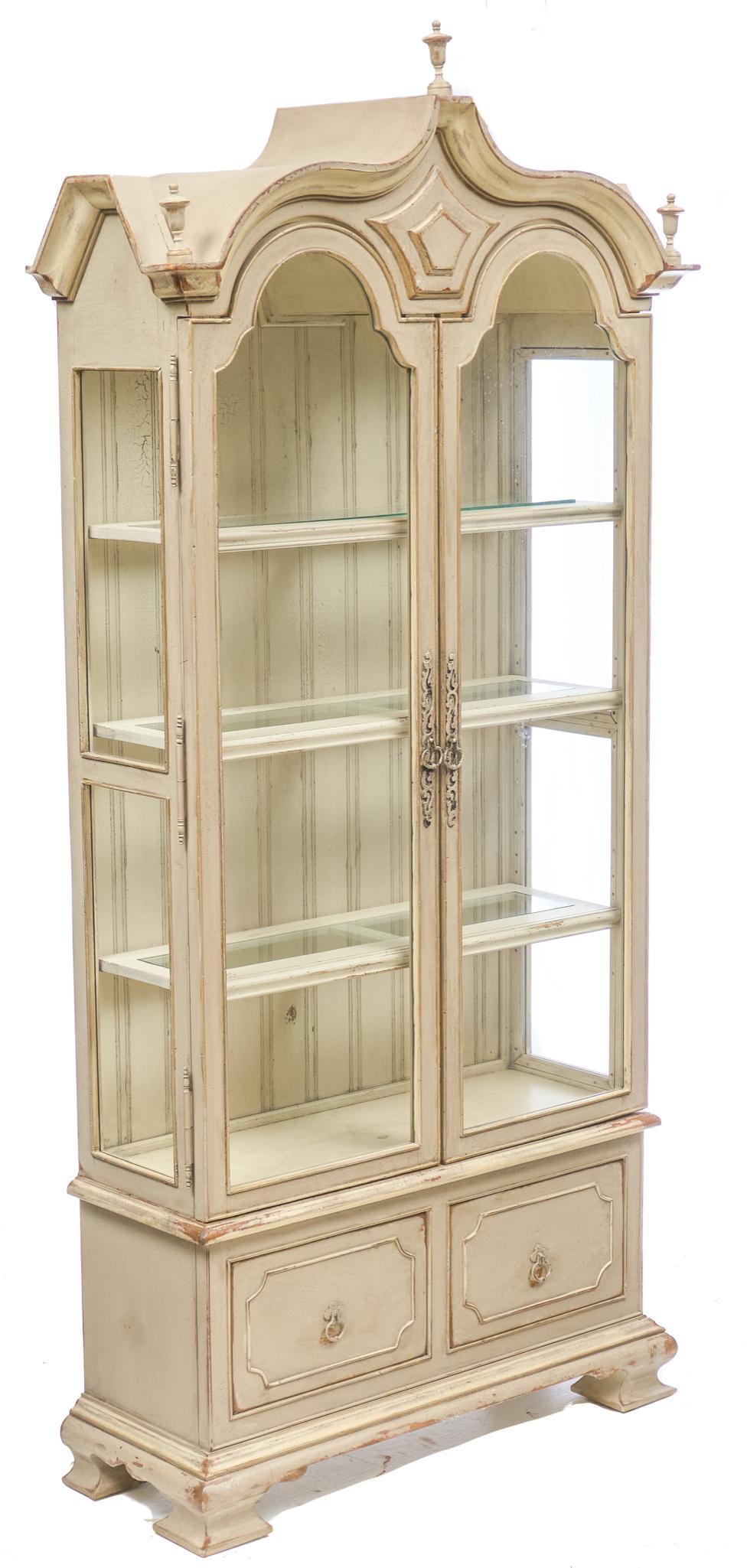 Contemporary Display Cabinet (1 of 5)