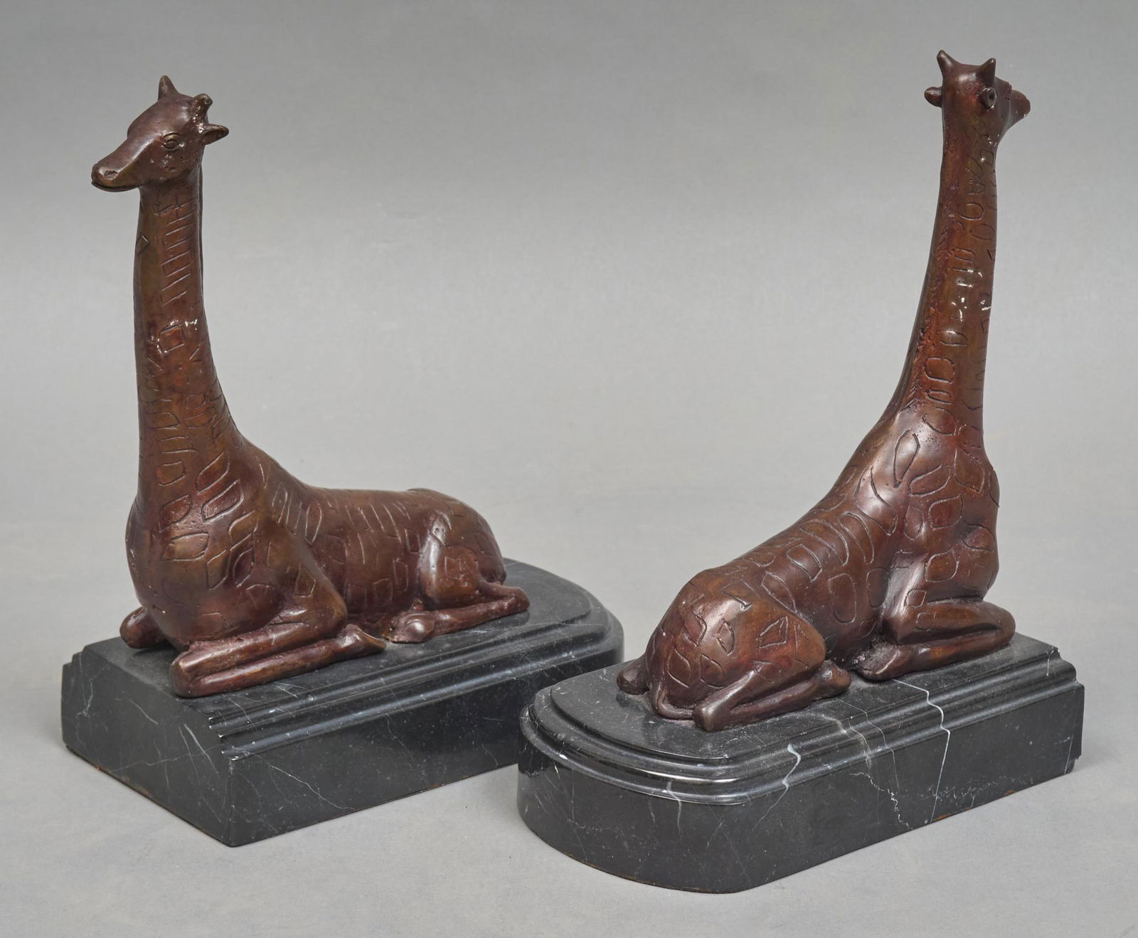 deCondes, Pair of Giraffe Bronze (1 of 6)