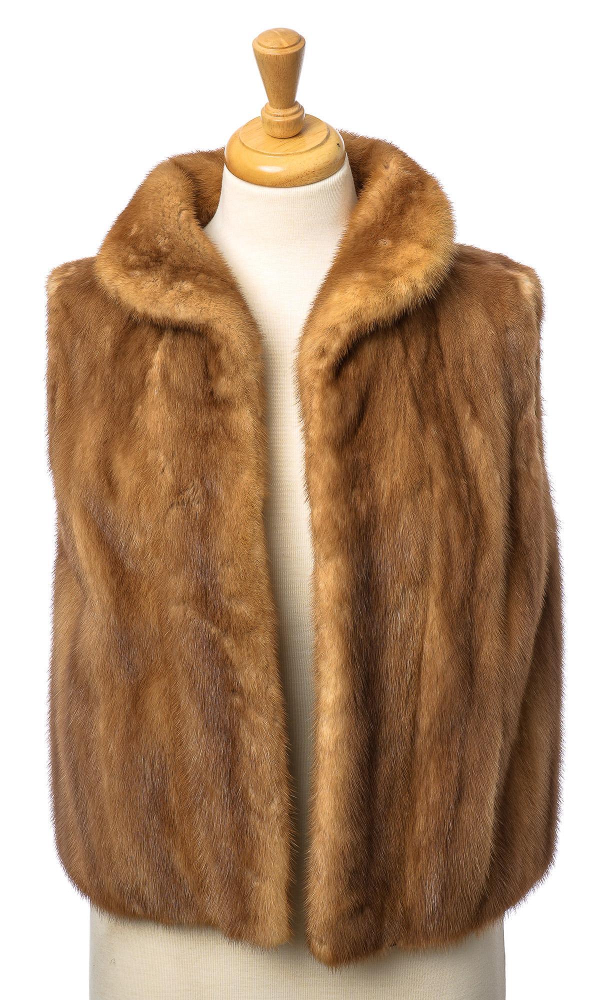 Neiman Marcus Palomino Mink Fur Vest (1 of 7)