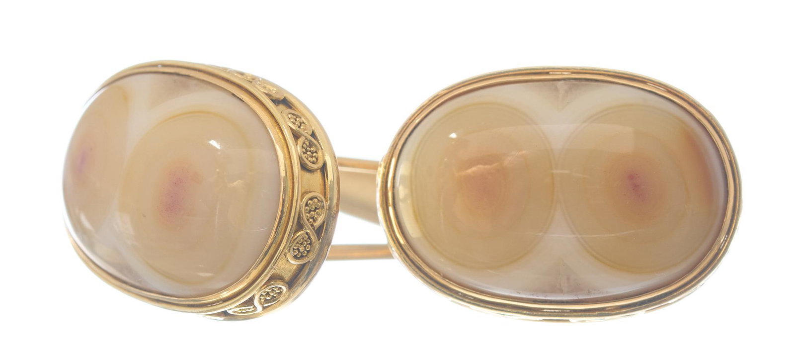 Eye Agate 18k Gold Cufflinks: Eye agate cabochons 22K beaded bezel tops 18K gold toggle backs Top diameter: oval 3/4 x 1/2" " Total weight: 14.6 grams Provenance: The Estate of Robert & Donna Bruni, San Antonio, Texas 