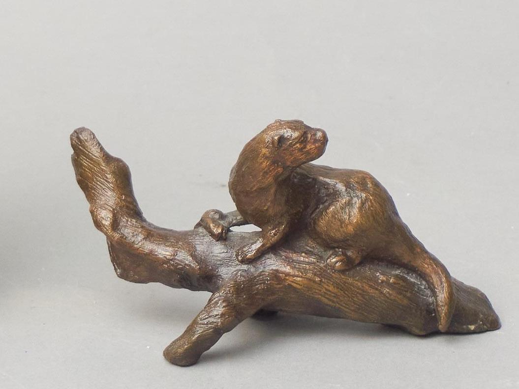Dale Toweill, â‚¬Å“River Otterâ‚¬Â, 1975: Dale Toweill, titled €Å“River Otter€Â, dated 1975, bronze 3"h x 6"w x 1"d Provenance: The Estate of Joan @ Herbert Hahn (San Antonio, TX) We happily provide seamless shipping services on