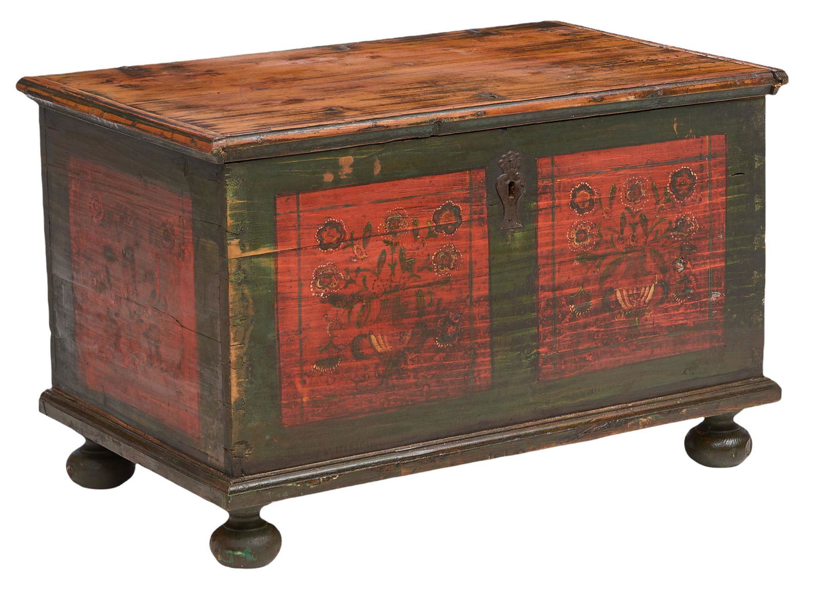 Farmhouse Wedding Trunk (1 of 4)