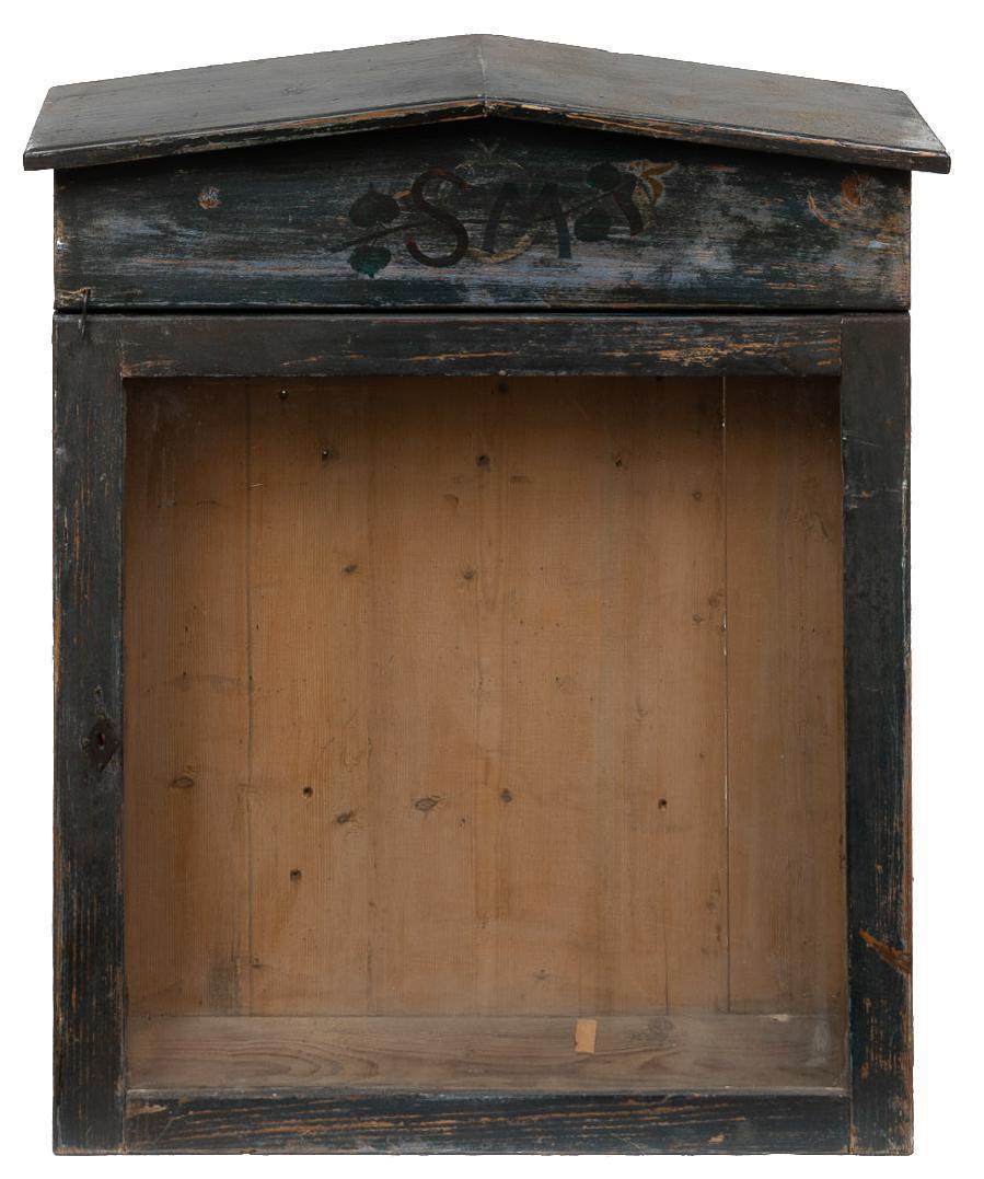 Farmhouse Hanging Display Case (1 of 6)