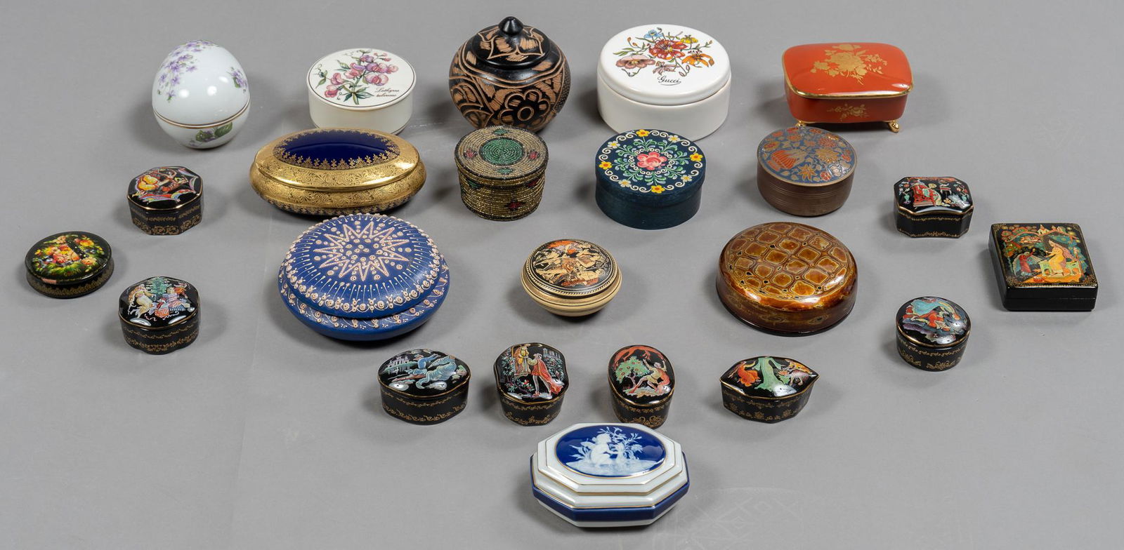 Collection of Snuff and Music Boxes (22) (1 of 16)