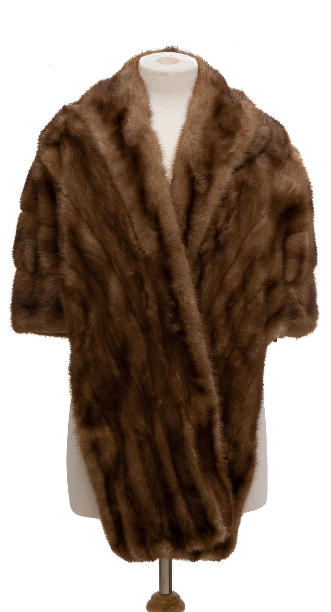 Vintage Pam Mahoney Tawny Mink Fur Stole (1 of 7)