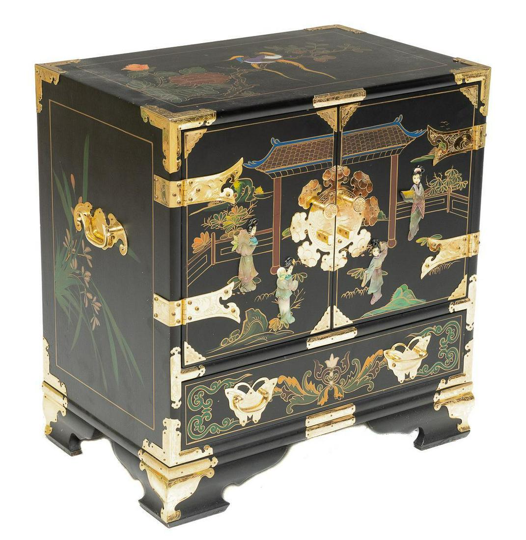 Chinese Valuables Cabinet (1 of 4)