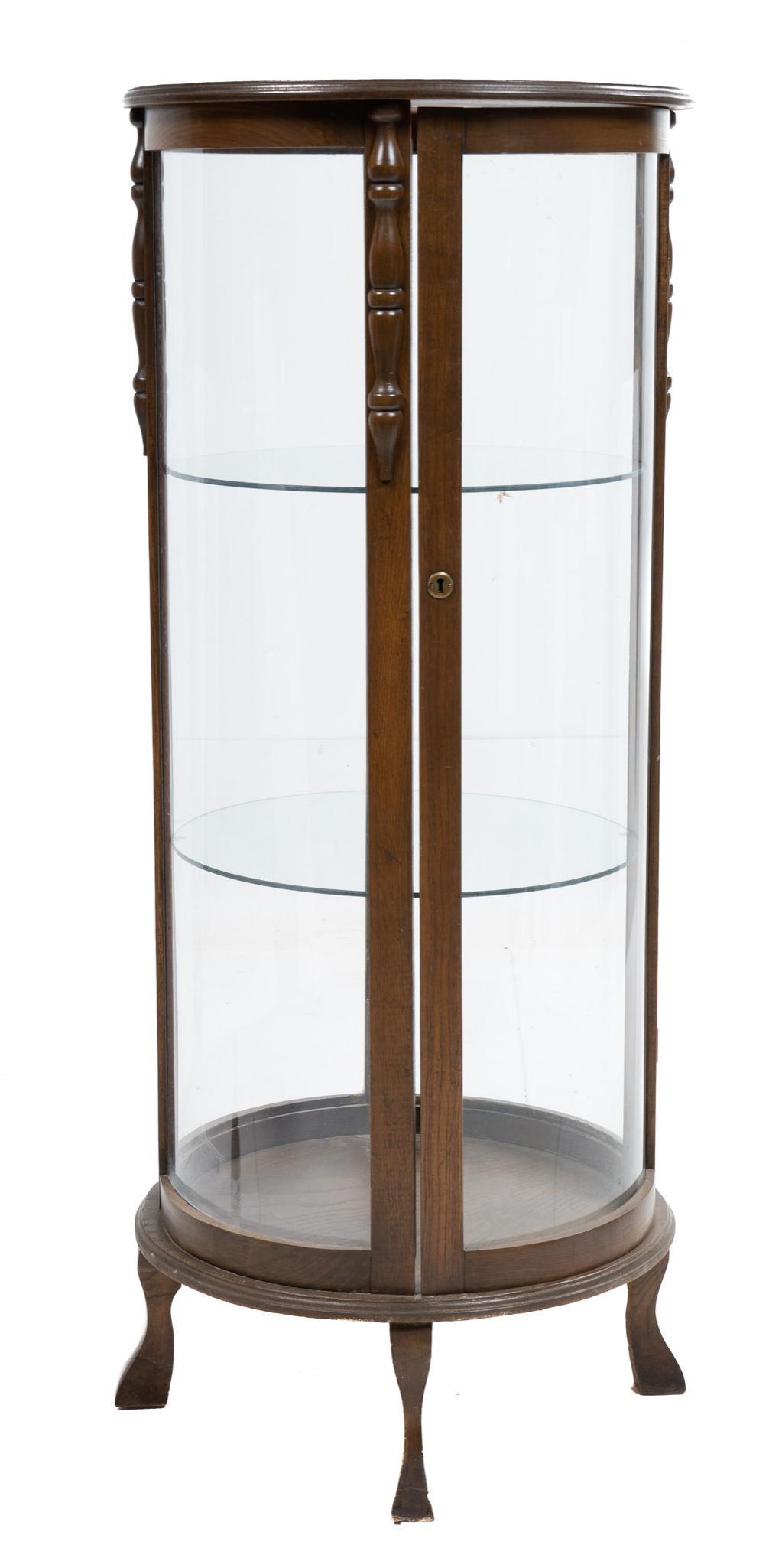 Queen Anne Style Curio Cabinet (1 of 4)