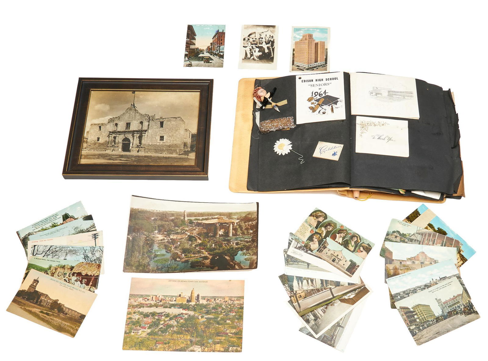 Collection of (21) San Antonio Alamo Memorabilia (1 of 11)