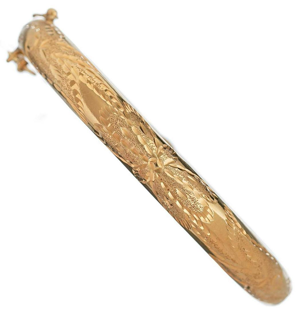 Vintage 18k Gold Bangle Bracelet (1 of 4)