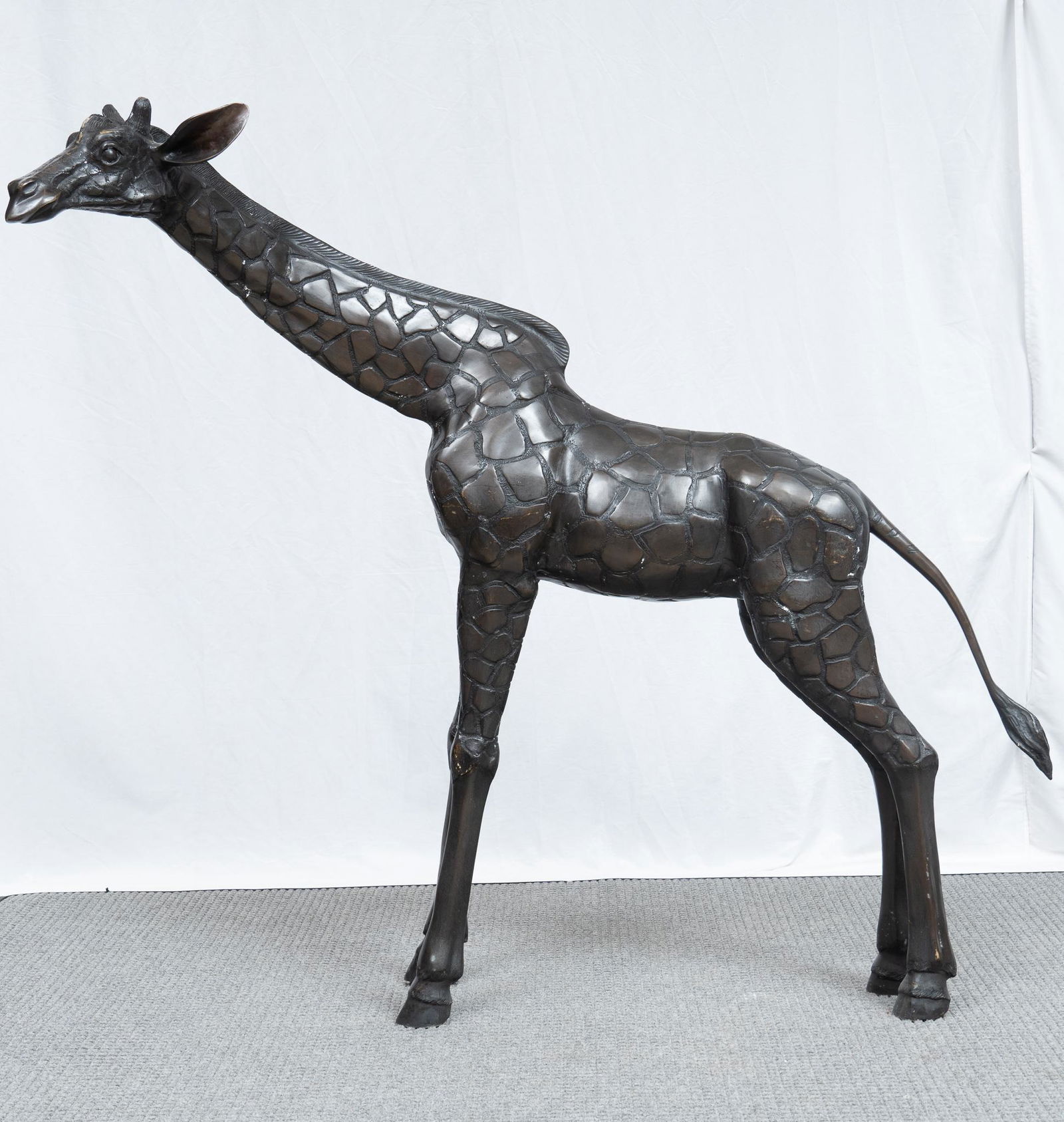 Large Bronze Giraffe Statue (1 of 4)