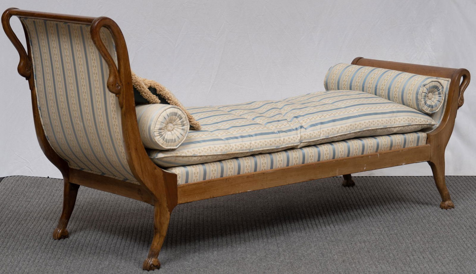 Swan chaise lounge deals