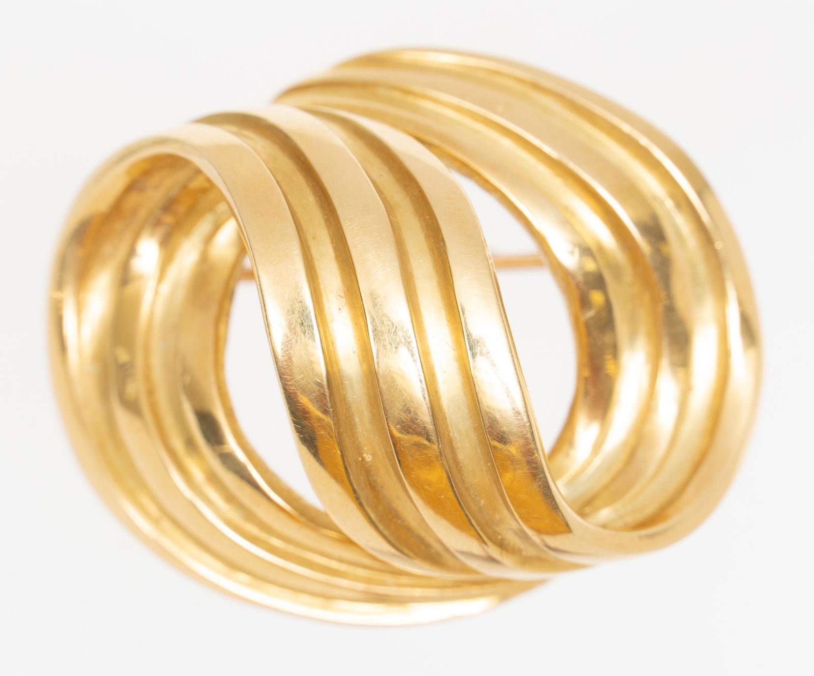 Vintage 14k Gold Fluted Ribbon Brooch (1 of 3)