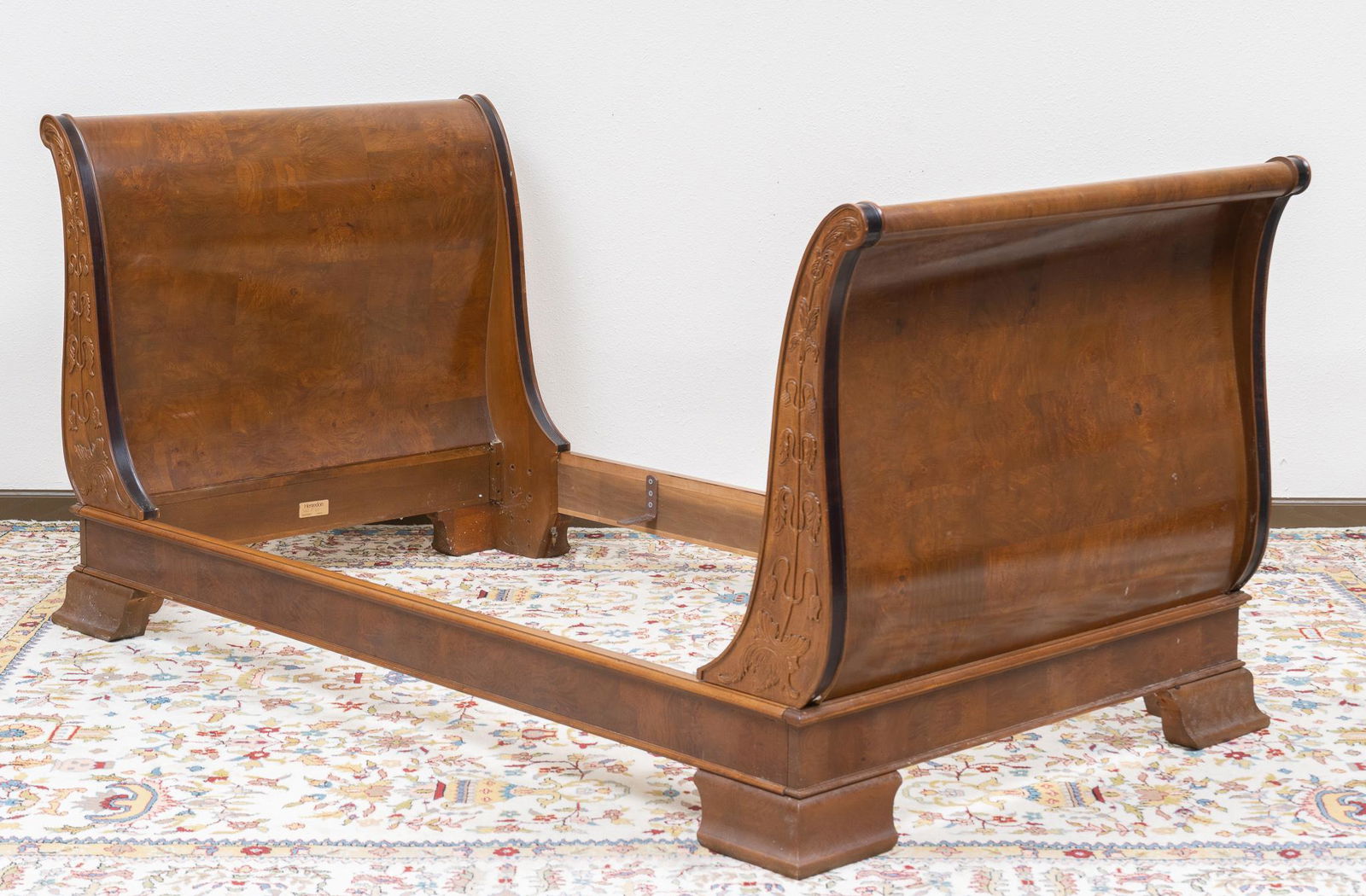 Henredon Sleigh Bed Frame (1 of 6)